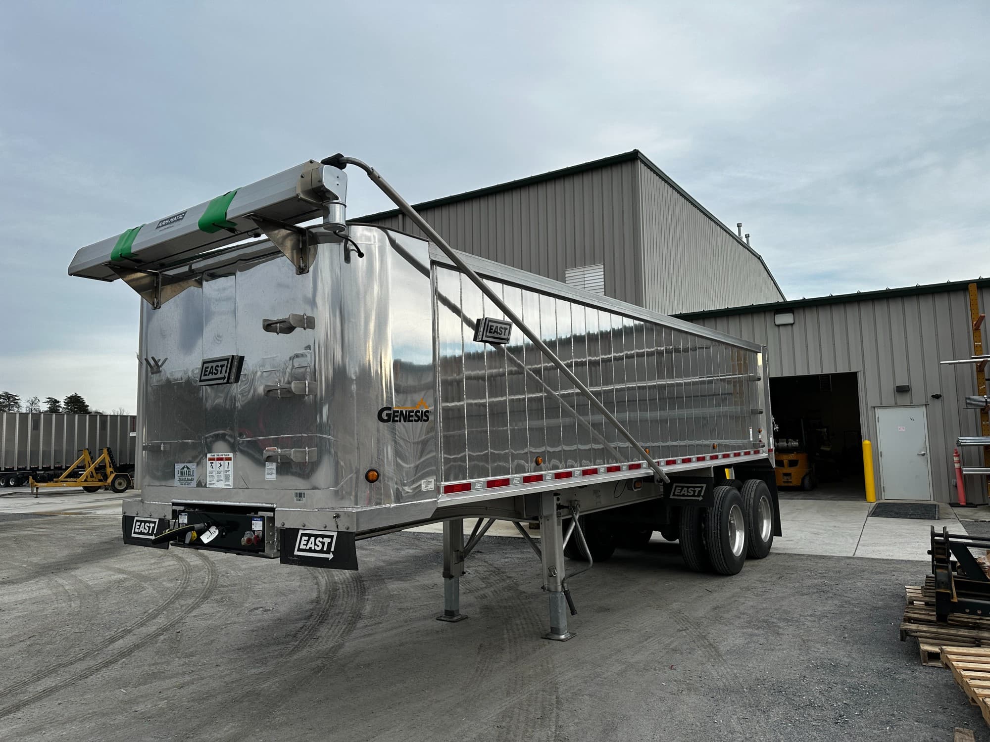 2027 East 28ft x 96in x 60in Frame Genesis Dump Trailer
