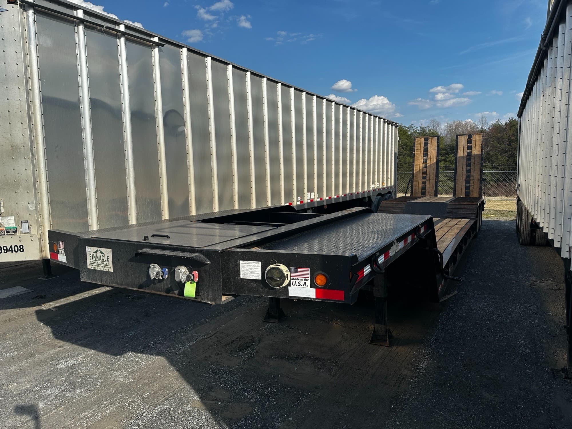 2025 McLendon 45ft x 102in 35 Ton Fixed Neck Recessed Center Lowboy