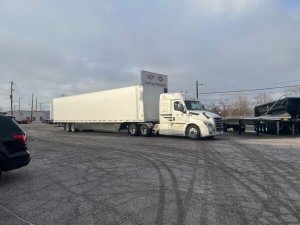 2026 Utility Dry Van | Royal STANDARD